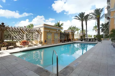 750 N Tamiami Trail Sarasota FL 34236