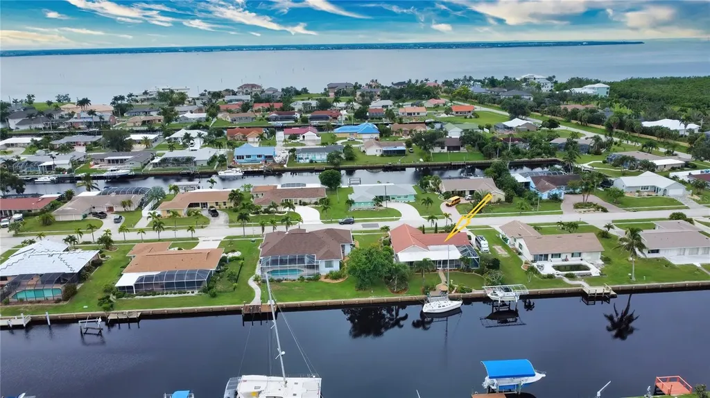 234 Fields Terrace SE Port Charlotte FL 33952