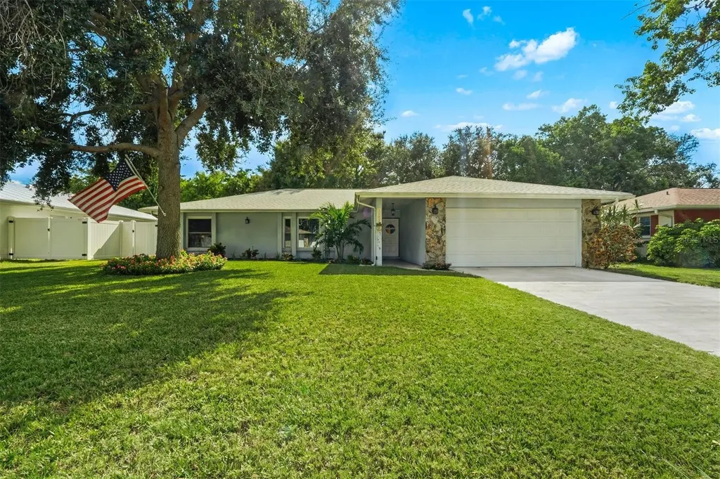 2202 72nd Street Circle W Bradenton FL 34209