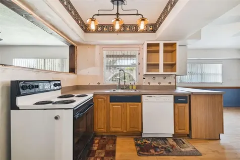 206 Oakwood Drive Brooksville FL 34601