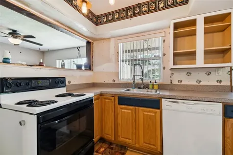 206 Oakwood Drive Brooksville FL 34601