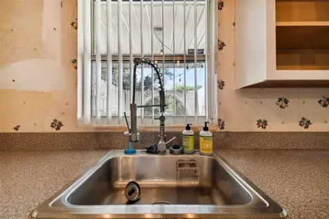 206 Oakwood Drive Brooksville FL 34601