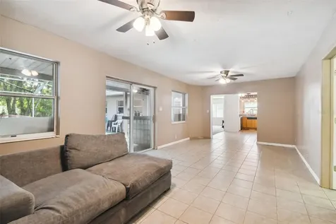 206 Oakwood Drive Brooksville FL 34601