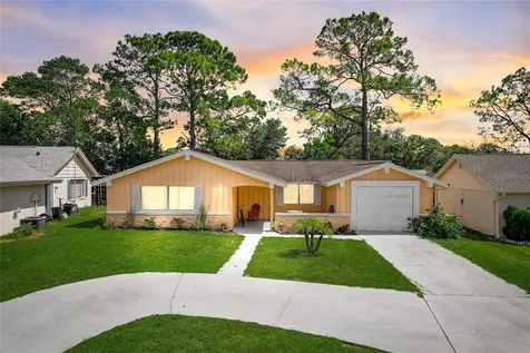 8414 Clover Hill Loop Hudson FL 34667