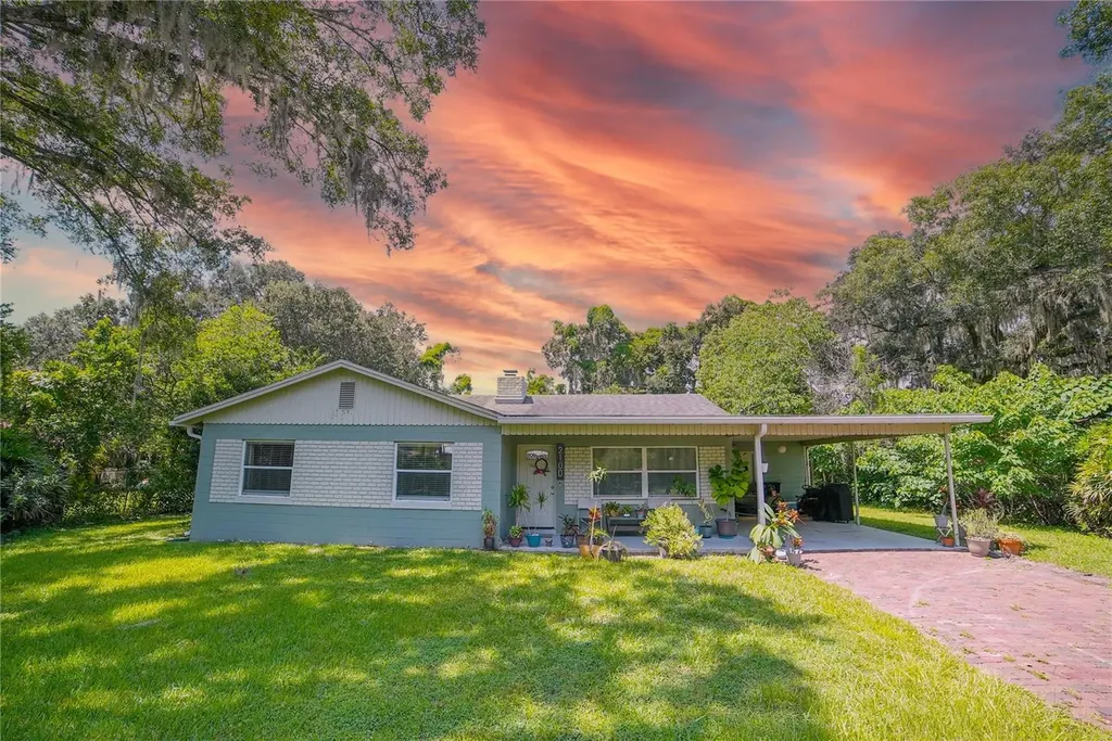 2100 Glenmont Lane Orlando FL 32817