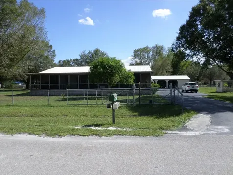 10186 NE 22nd Street Okeechobee FL 34974
