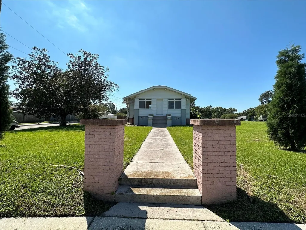 1735 Hallam Drive Lakeland FL 33813