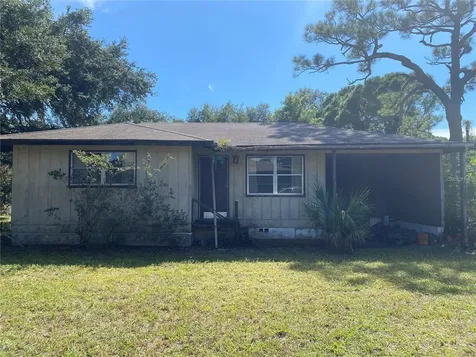 513 67th Avenue Terrace W Bradenton FL 34207