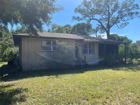 513 67th Avenue Terrace W Bradenton FL 34207