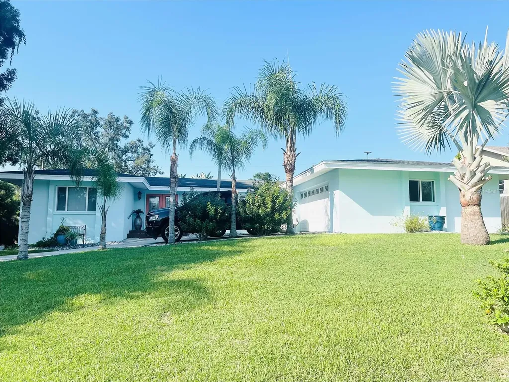 1614 Lakewood Drive N Lakeland FL 33813