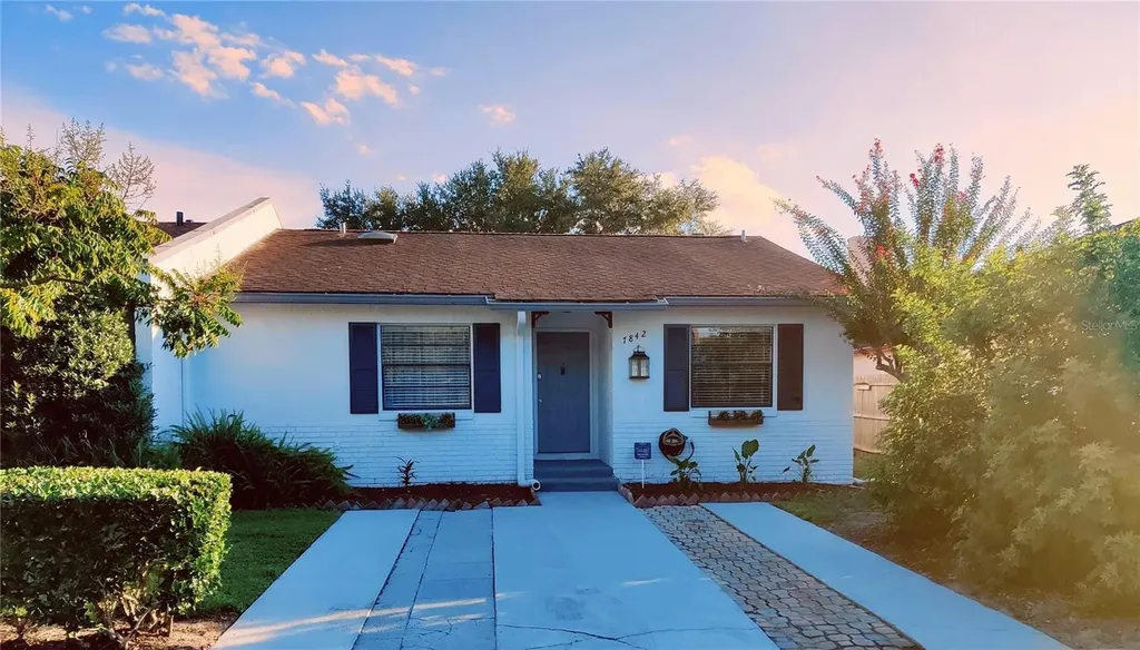 7842 Altavan Avenue Orlando FL 32822
