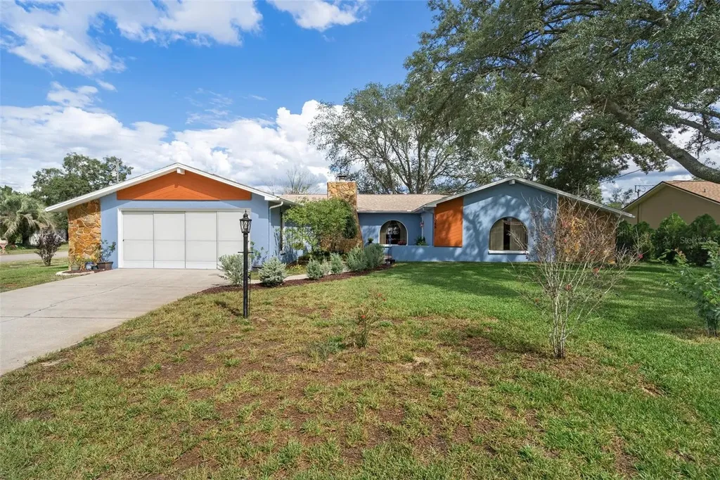 3088 Fisher Avenue Spring Hill FL 34609