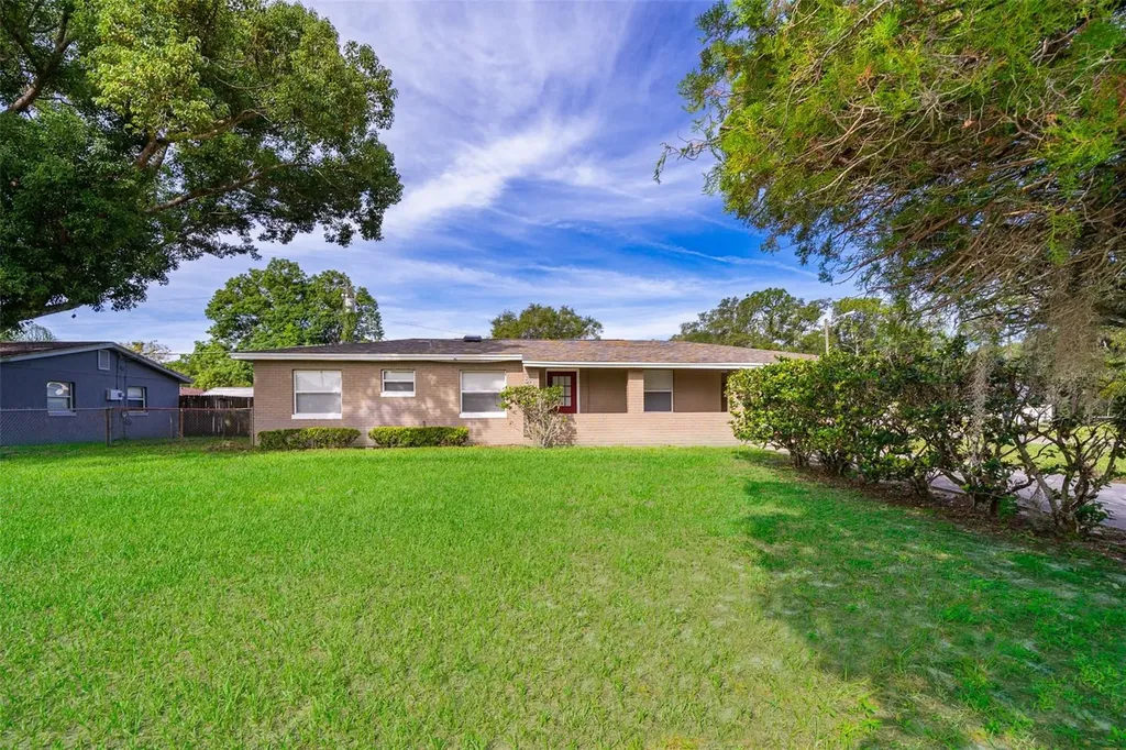 806 Brentwood Avenue Altamonte Springs FL 32701