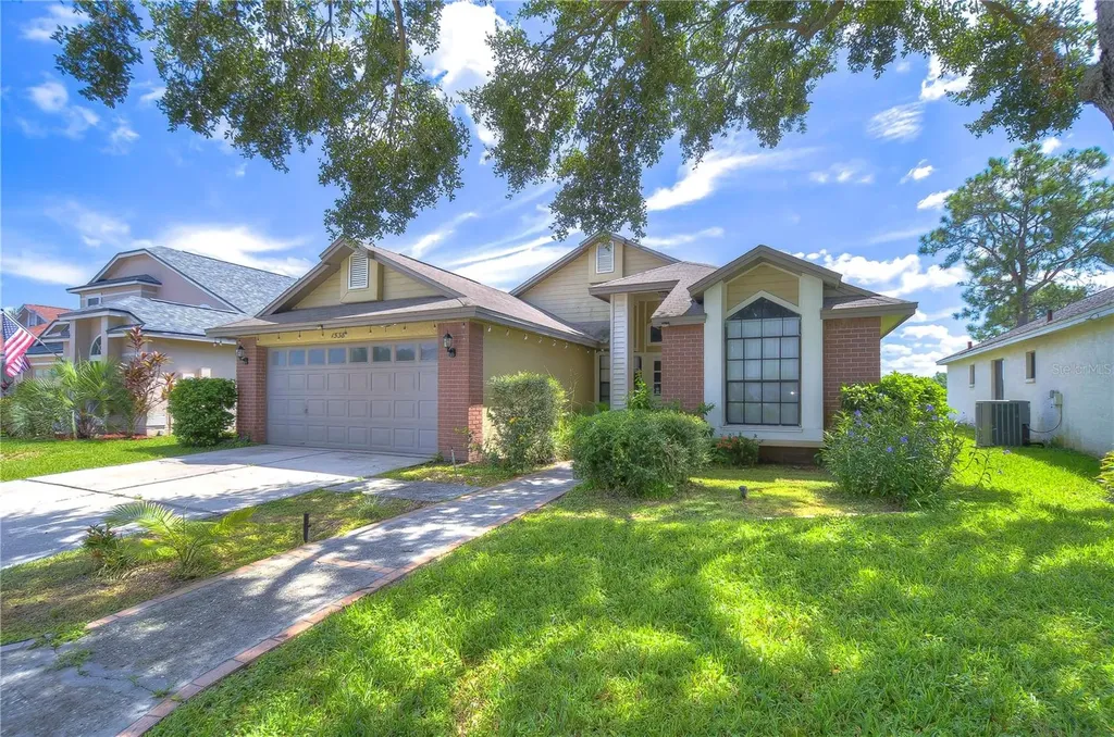 1538 Portsmouth Lake Drive Brandon FL 33511