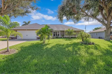 717 SE 10th Avenue Cape Coral FL 33990