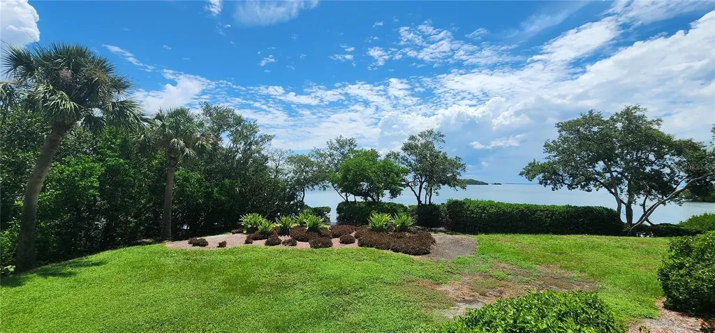 1515 Pinellas Bayway S Tierra Verde FL 33715