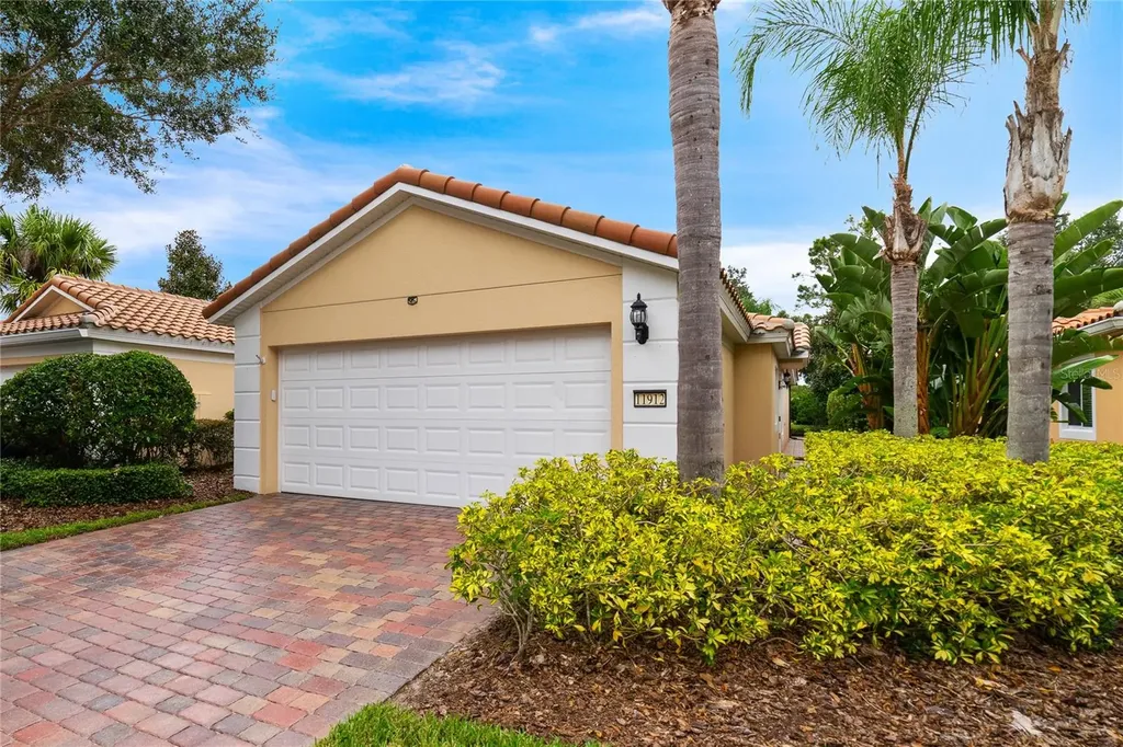 11912 Fiore Drive Orlando FL 32827