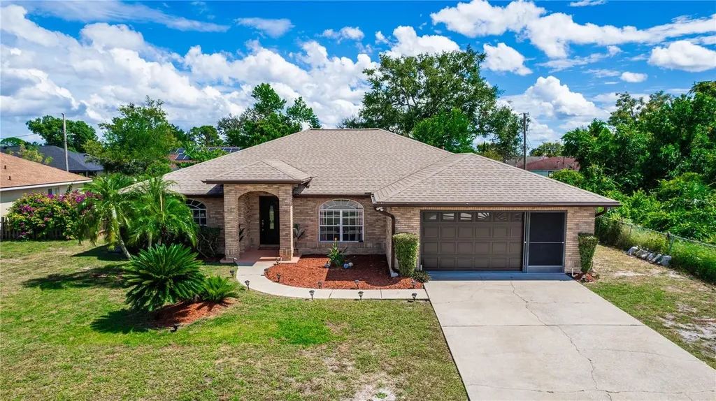 951 Shenandoah Avenue Deltona FL 32725
