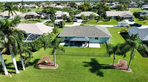 12 Pebble Beach Road Rotonda West FL 33947