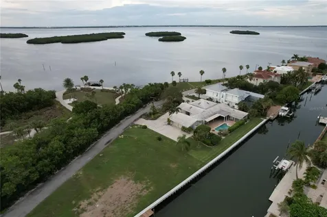 554 Jessmyth Drive Longboat Key FL 34228