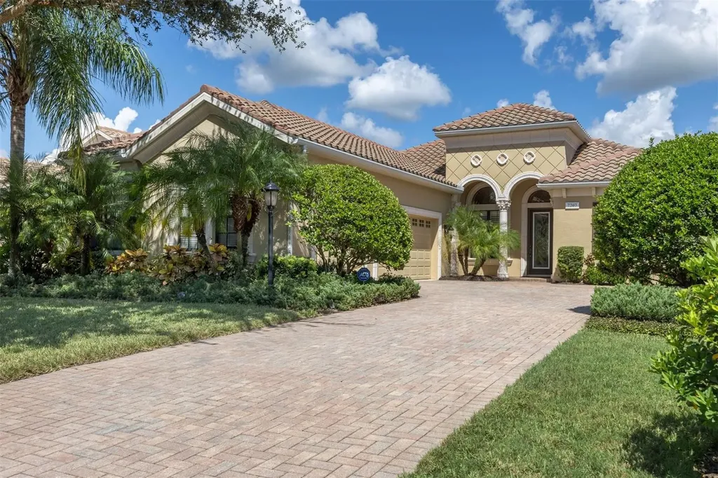 7207 Lake Forest Glen Lakewood Ranch FL 34202