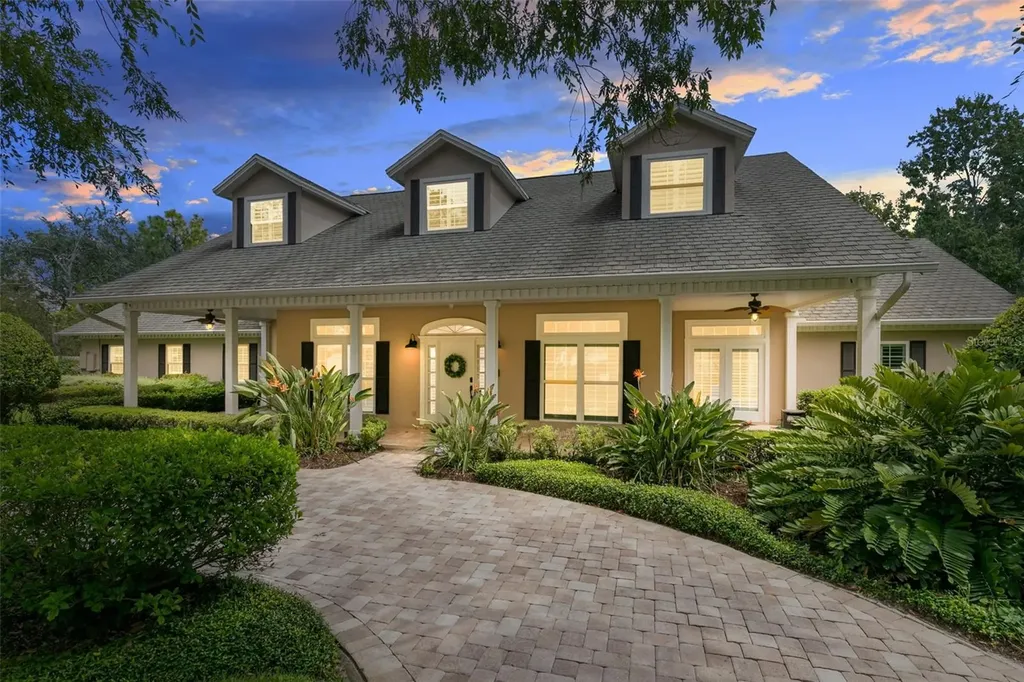 8604 Mindich Court Orlando FL 32819
