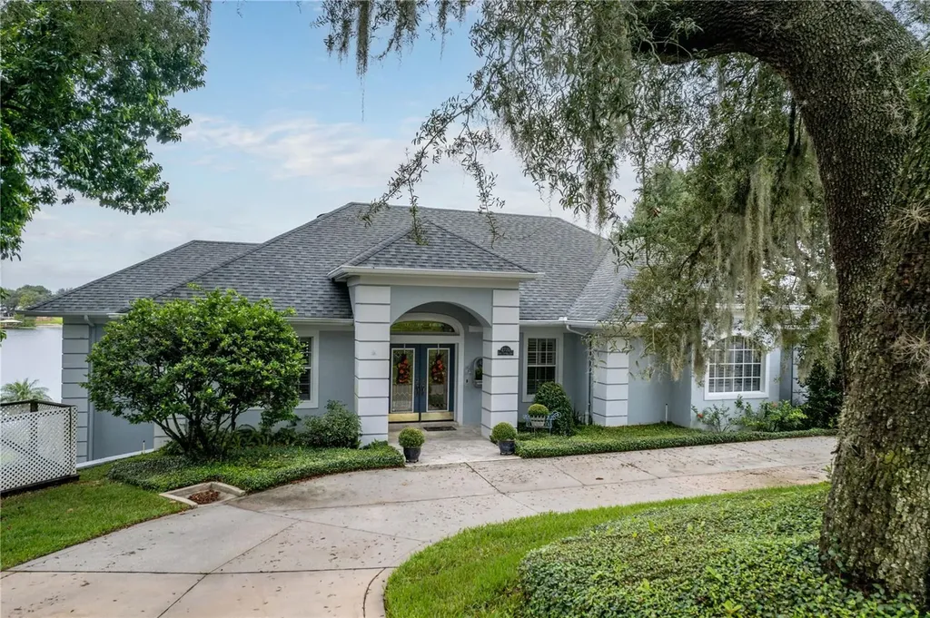2720 E Crooked Lake Drive Eustis FL 32726