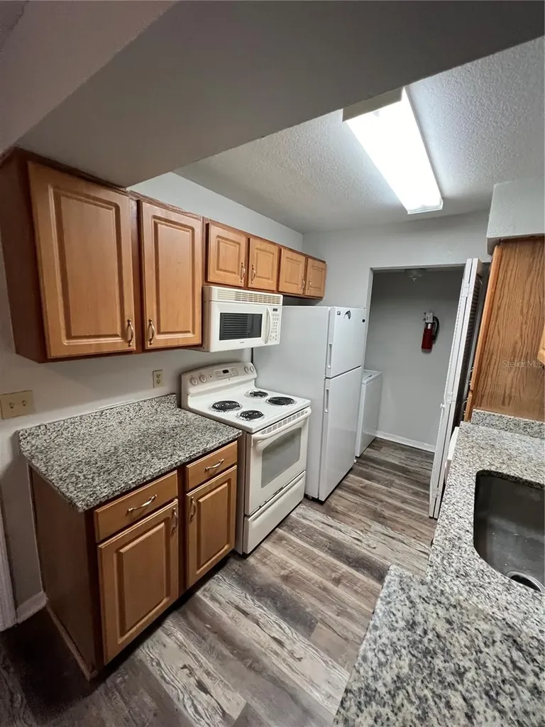 1027 S Hiawassee Road Orlando FL 32835