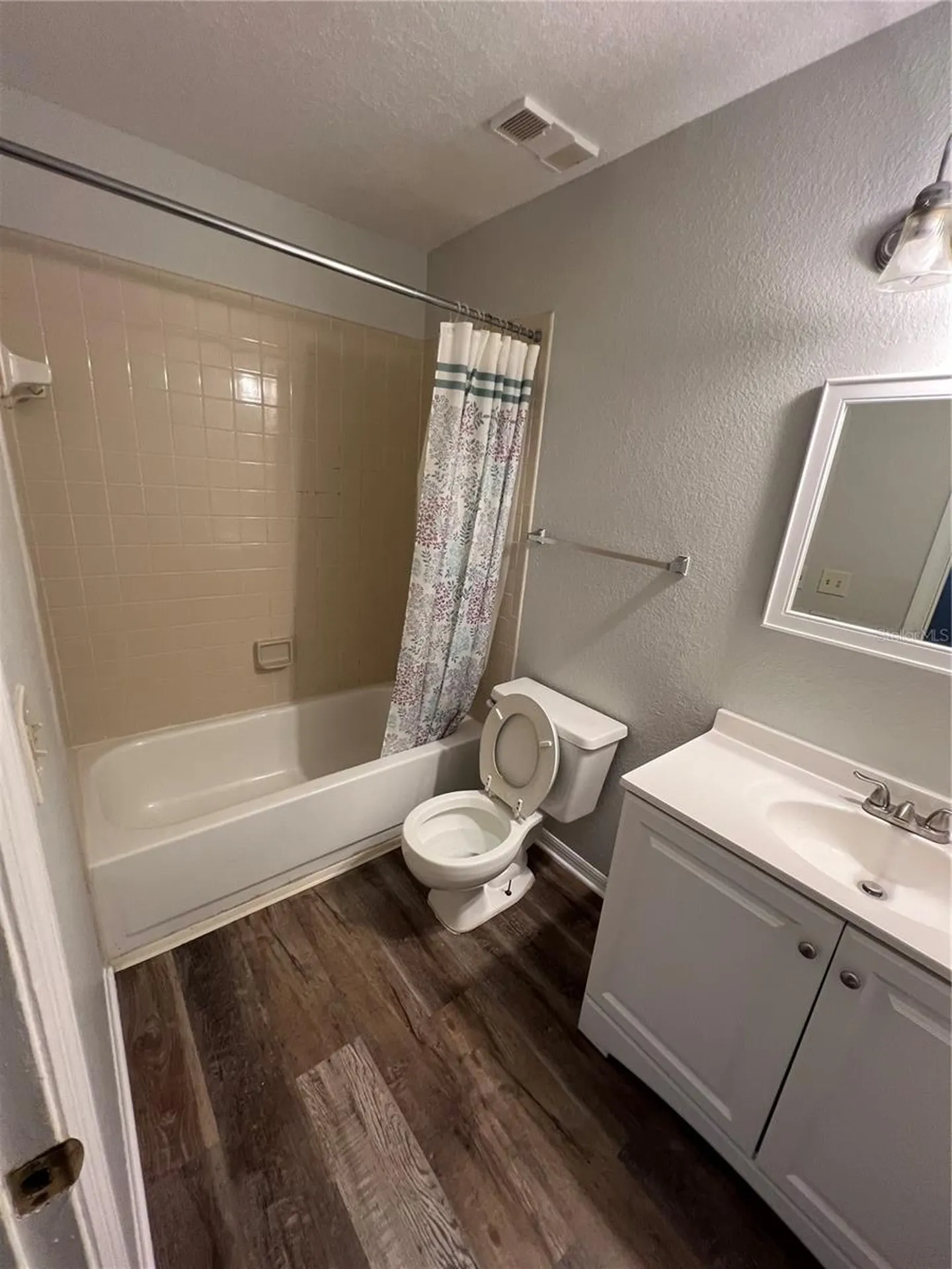 1027 S Hiawassee Road Orlando FL 32835