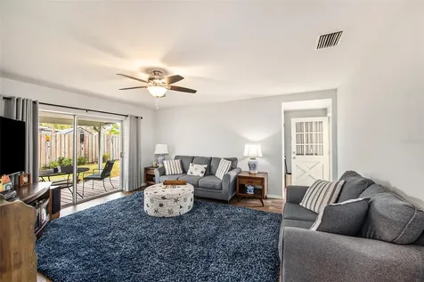 7803 N Woodlynne Avenue Tampa FL 33614