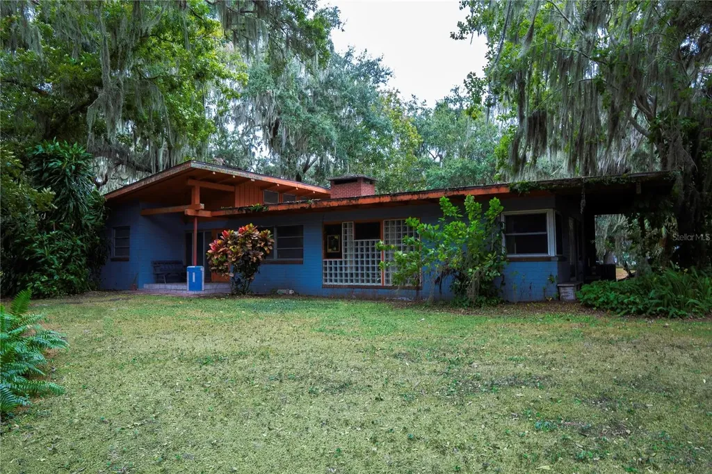 2060 Lake Ariana Boulevard Auburndale FL 33823