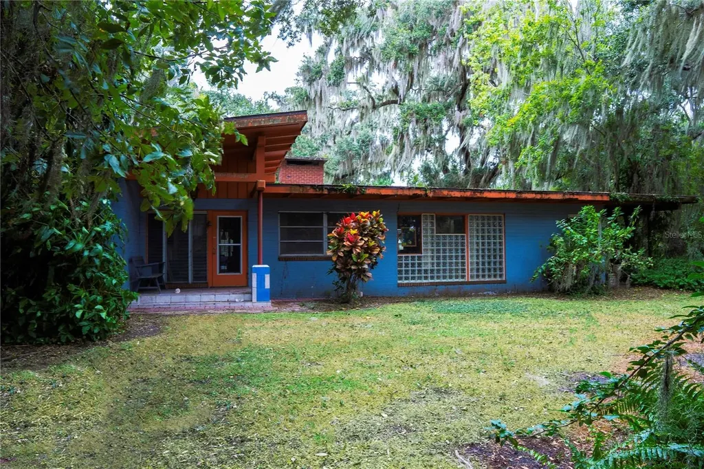 2060 Lake Ariana Boulevard Auburndale FL 33823