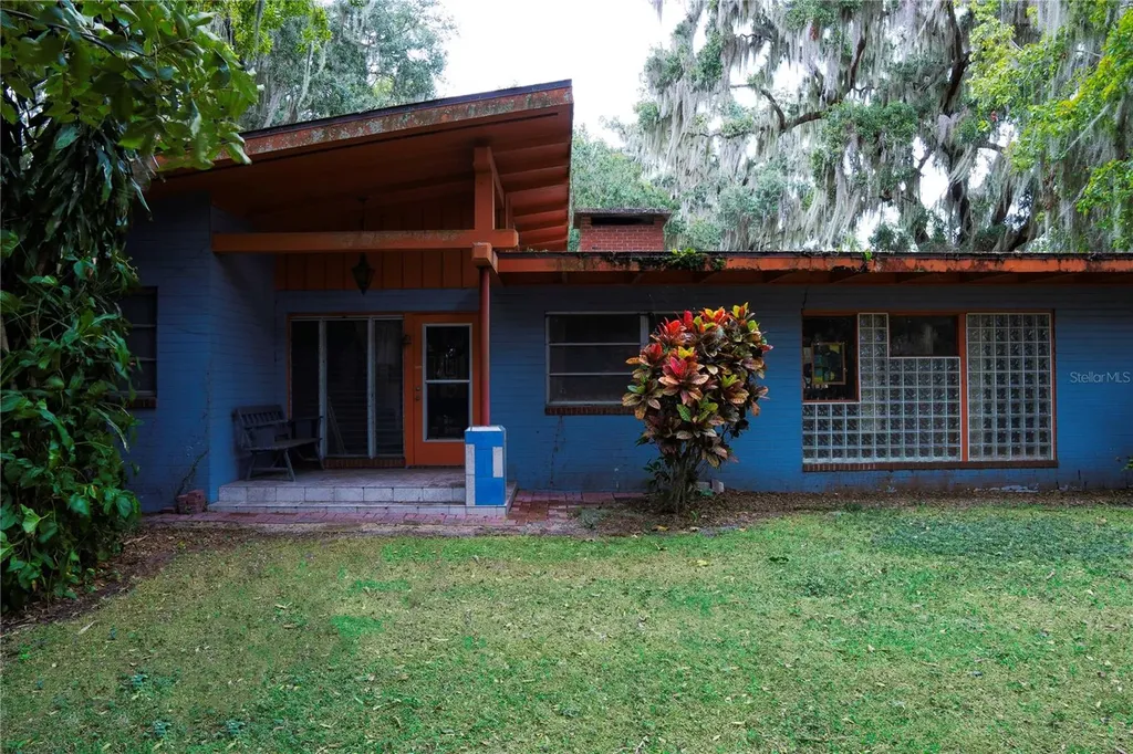 2060 Lake Ariana Boulevard Auburndale FL 33823