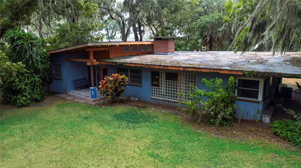 2060 Lake Ariana Boulevard Auburndale FL 33823