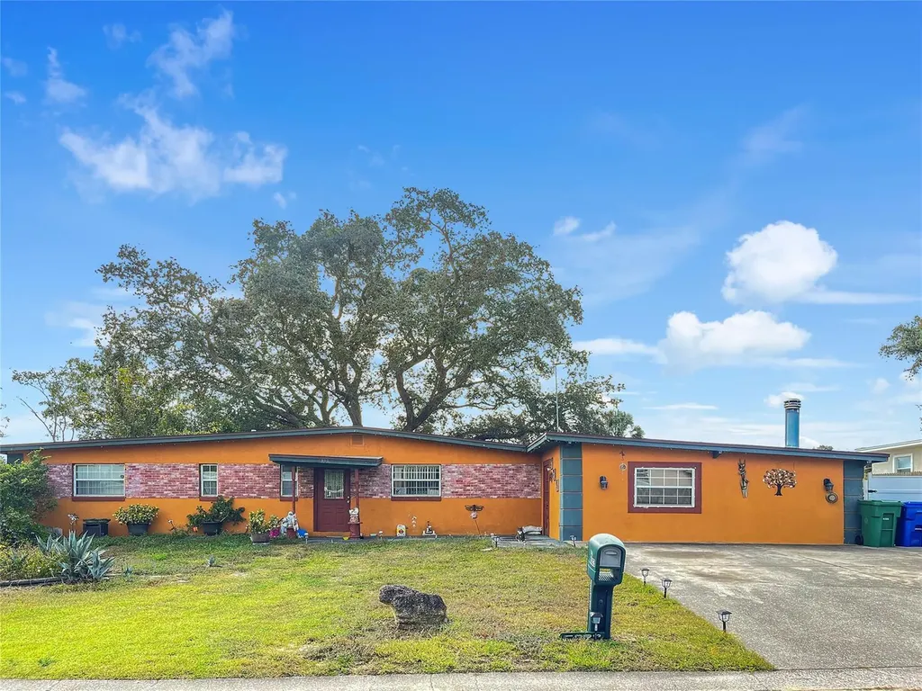1303 Westwood Drive Daytona Beach FL 32117