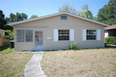 542 71st Avenue N St Petersburg FL 33702