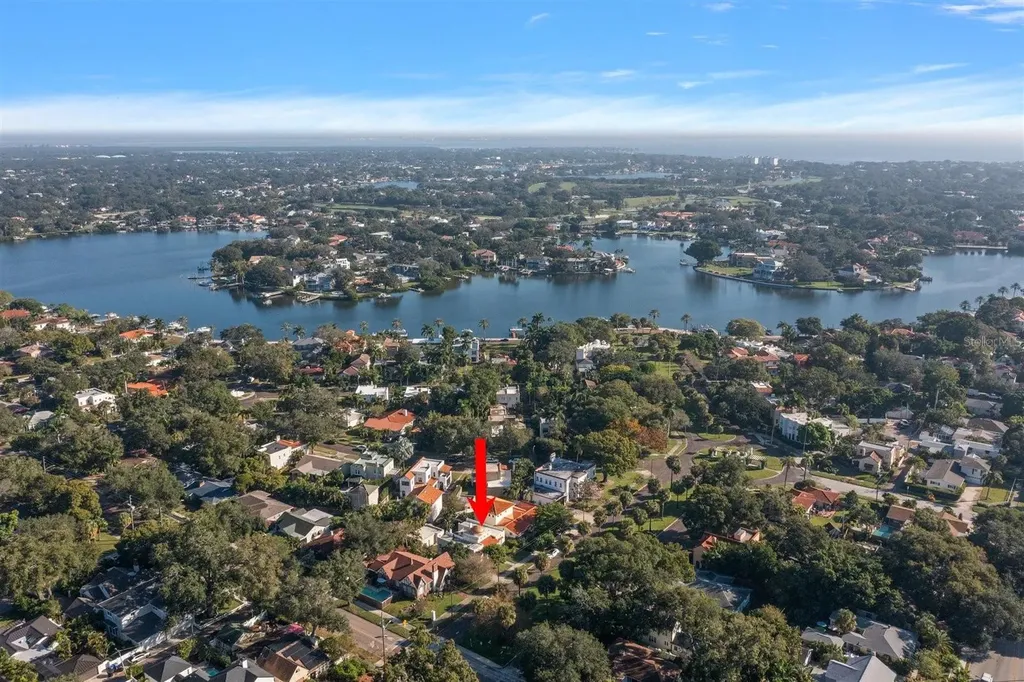 115 23rd Avenue NE St Petersburg FL 33704