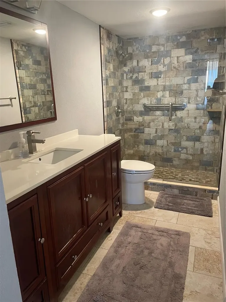 6158 Palma Del Mar Boulevard S St Petersburg FL 33715