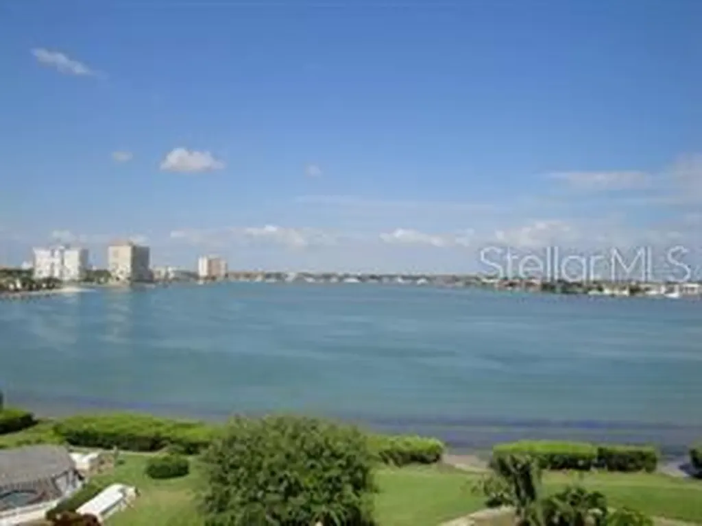 6158 Palma Del Mar Boulevard S St Petersburg FL 33715