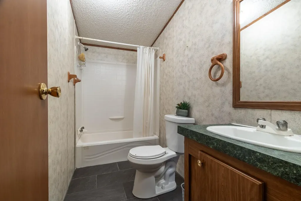 8251 NE 110th Street Bronson FL 32621