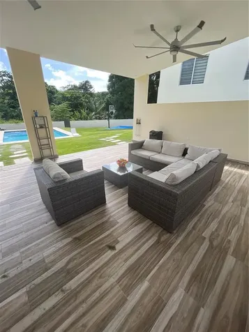 40 Roble Valley Humacao PR 00791