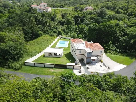40 Roble Valley Humacao PR 00791