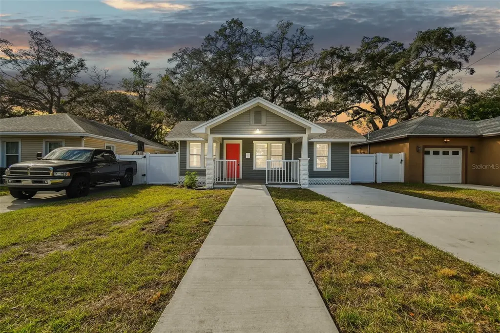 1665 12th Street S St Petersburg FL 33705