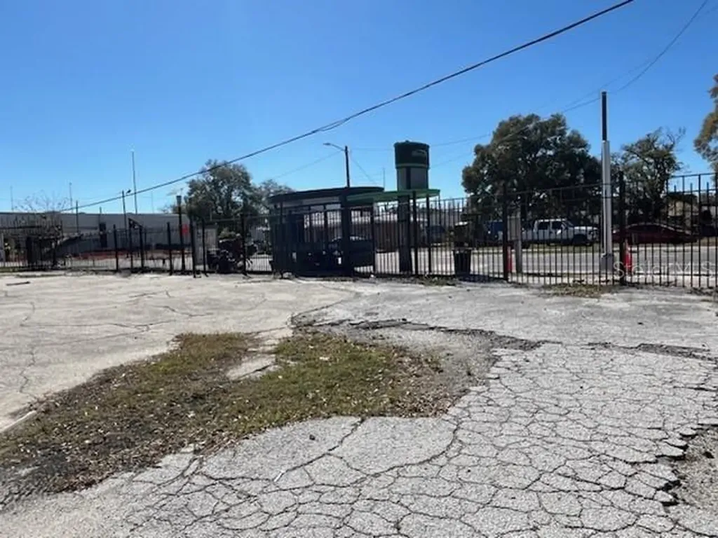2305 N Nebraska Avenue Tampa FL 33602
