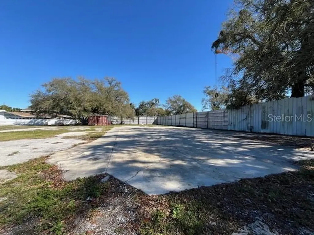 2305 N Nebraska Avenue Tampa FL 33602