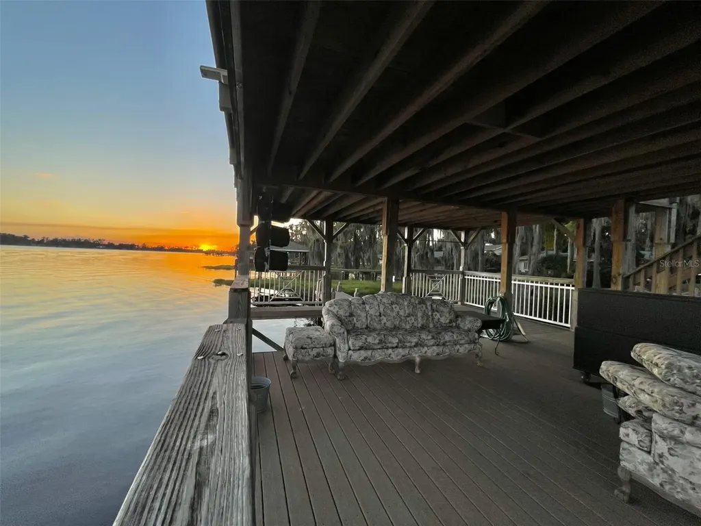 1241 W Lakeshore Drive Clermont FL 34711