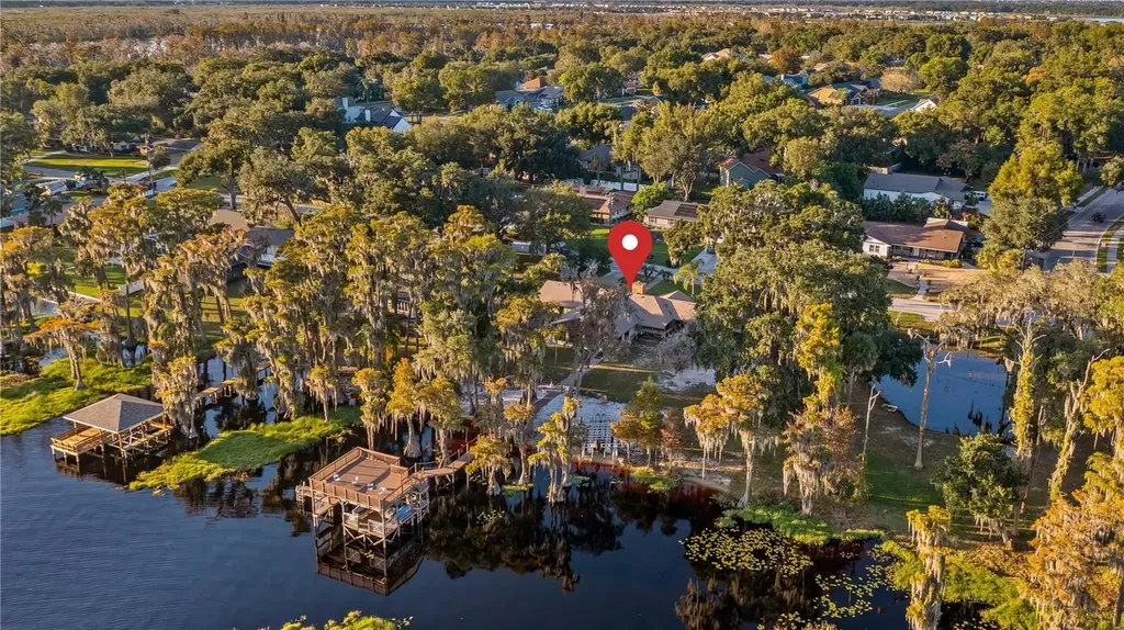 1241 W Lakeshore Drive Clermont FL 34711