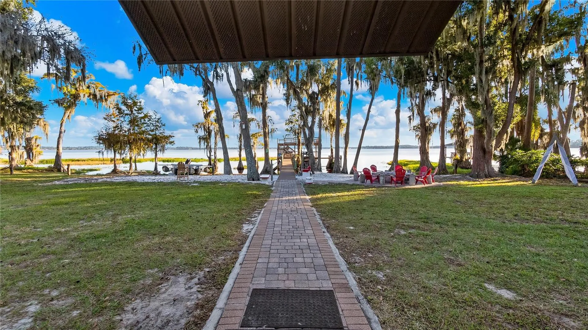 1241 W Lakeshore Drive Clermont FL 34711