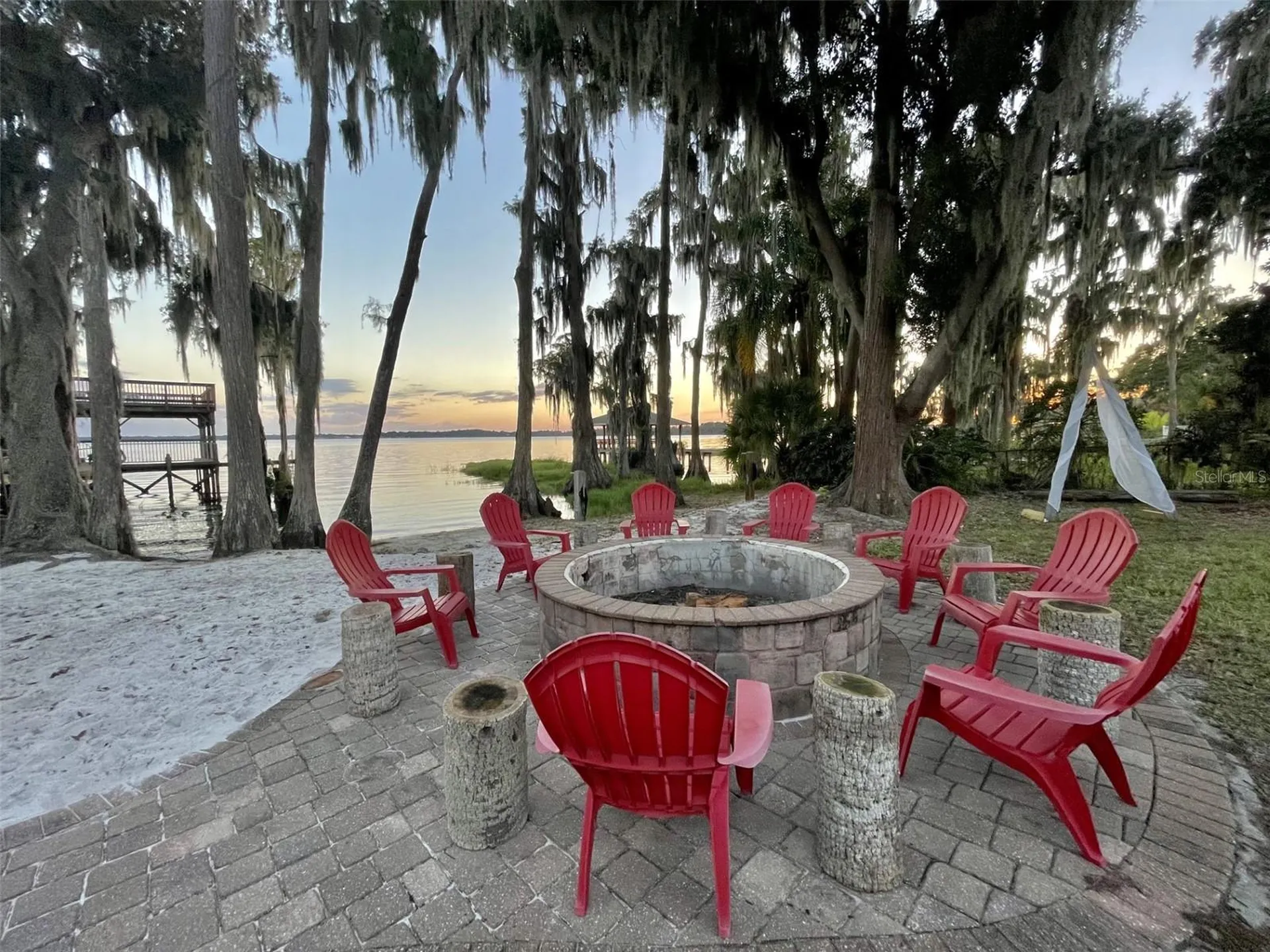 1241 W Lakeshore Drive Clermont FL 34711