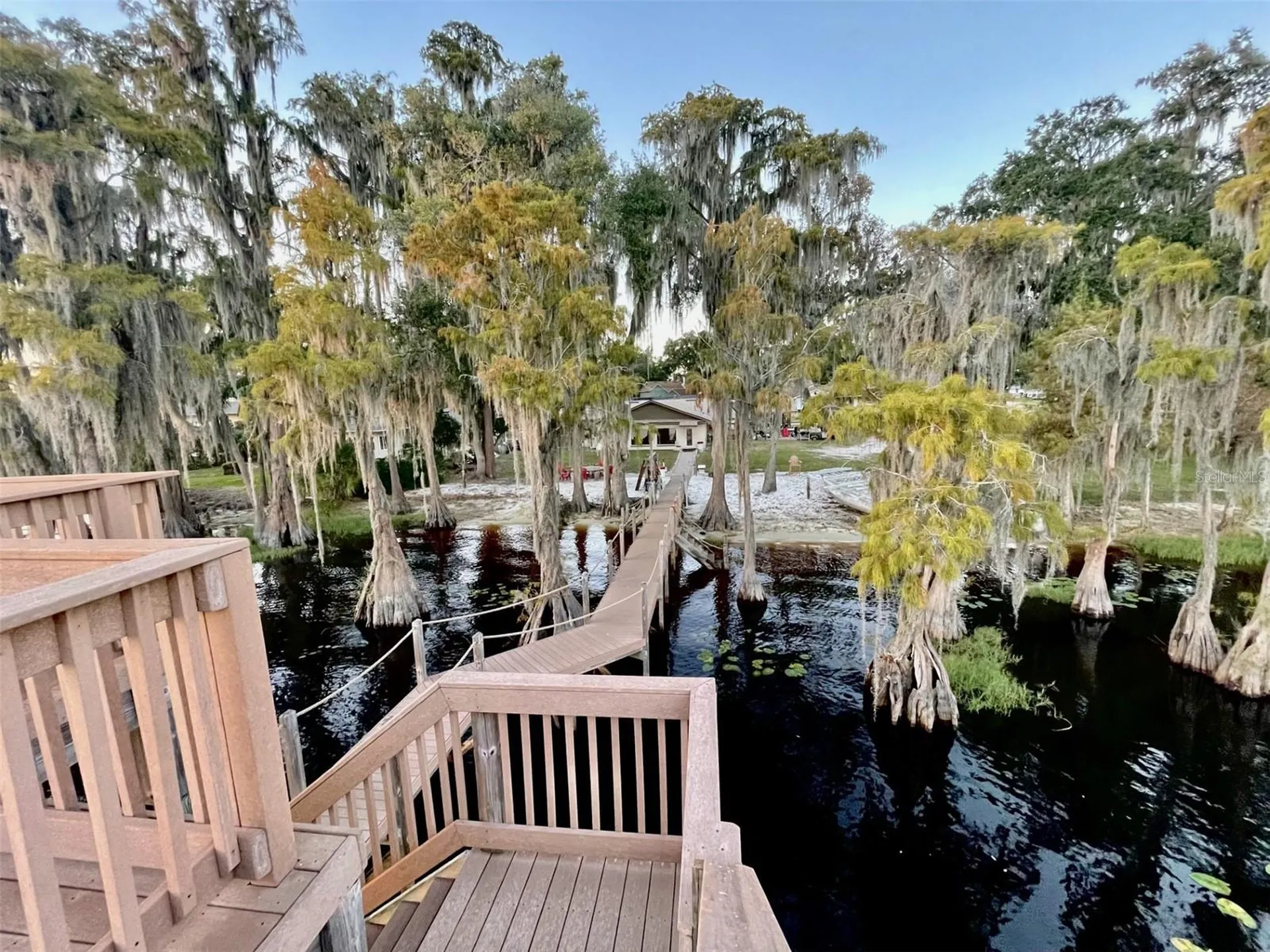1241 W Lakeshore Drive Clermont FL 34711